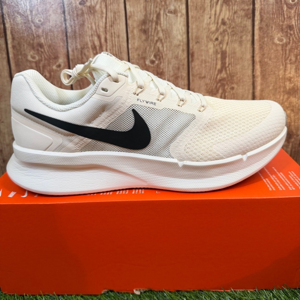Nike Run Swift 3 Running Shoes Mens size 10 Pale Flywire Breathable Sneakers